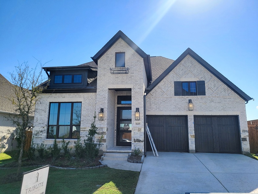 8605 Livingston